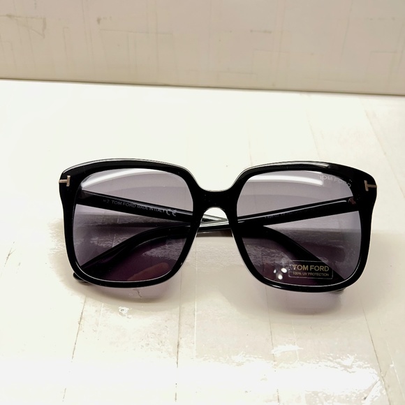 Tom Ford Faye -02 TF788 Sunglass main image 10